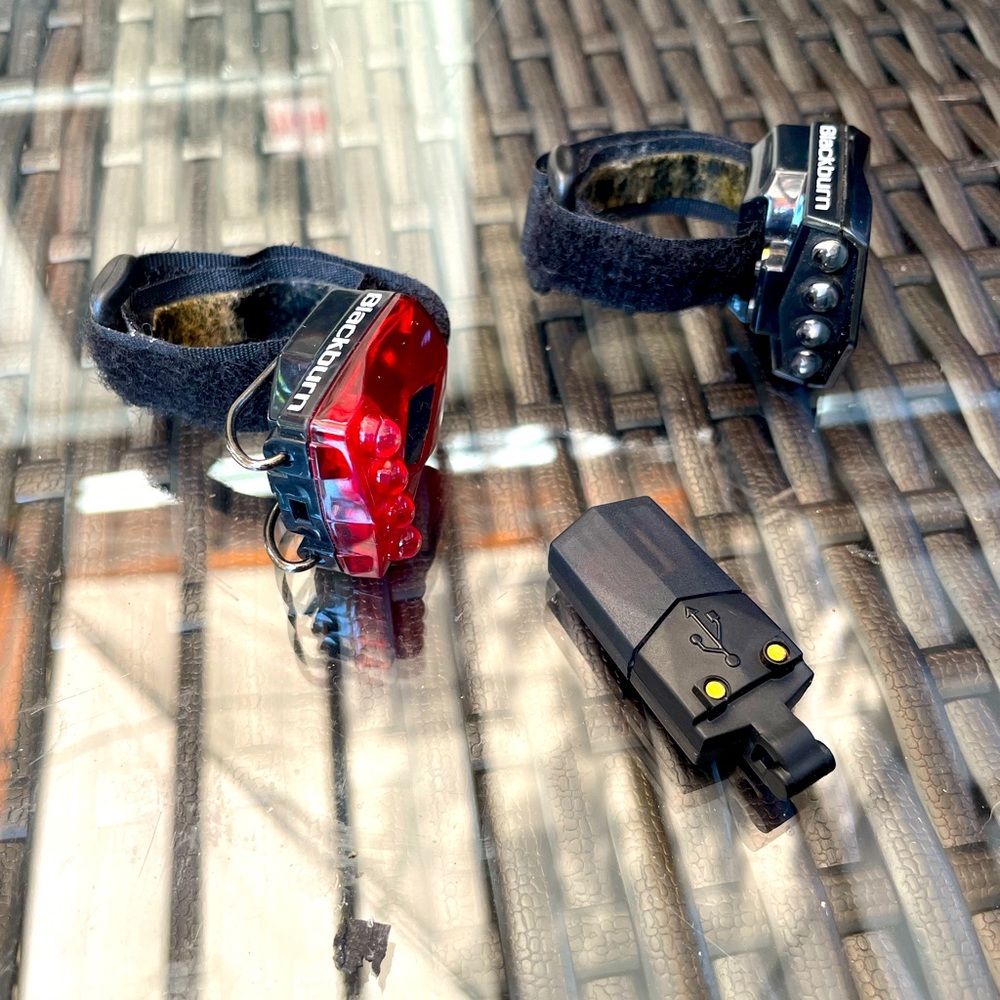 Blackburn Flea 2.0 USB Front and Rear Bicycle Light (use depicted in photos)